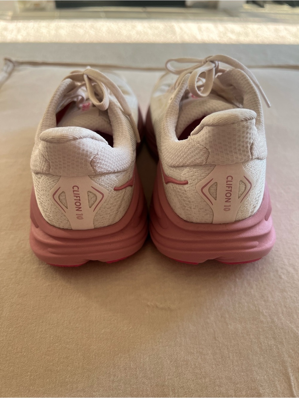 Hoka Clifton 10 - Like New - Picture 2 of 9